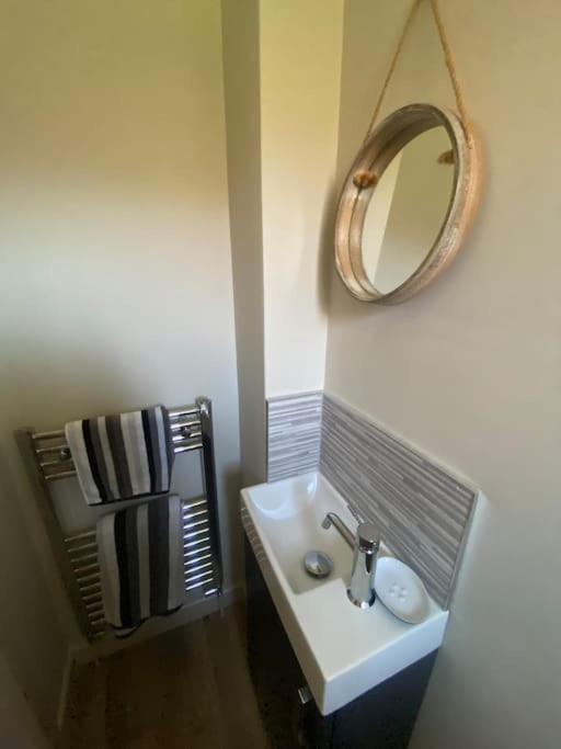 Beautiful 3 Bed Home In The Heart Of New Forest Hordle المظهر الخارجي الصورة